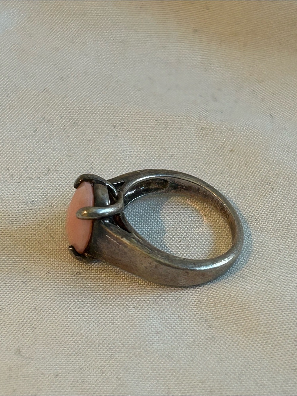 Pink Stone and Silver Oval Ring - Picture 3 of 5